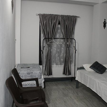 Halabella Homestay Shillong Exterior foto